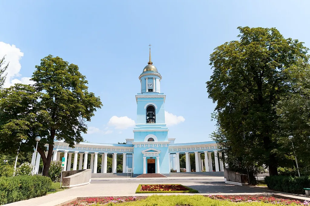 Кафедральний собор Покрова Пресвятої Богородиці і придільна церква Св. Миколая, Ізмаїл, пр-т Суворова, 31