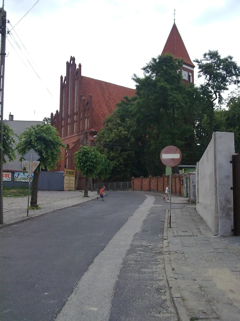 Nowe, ul. Wojska Polskiego - kościół klasztorny franciszkanów, obecnie rzymskokatolicki filialny p.w. św. Maksymiliana Kolbe, 1311-1350, XVII, XVIII, 1902