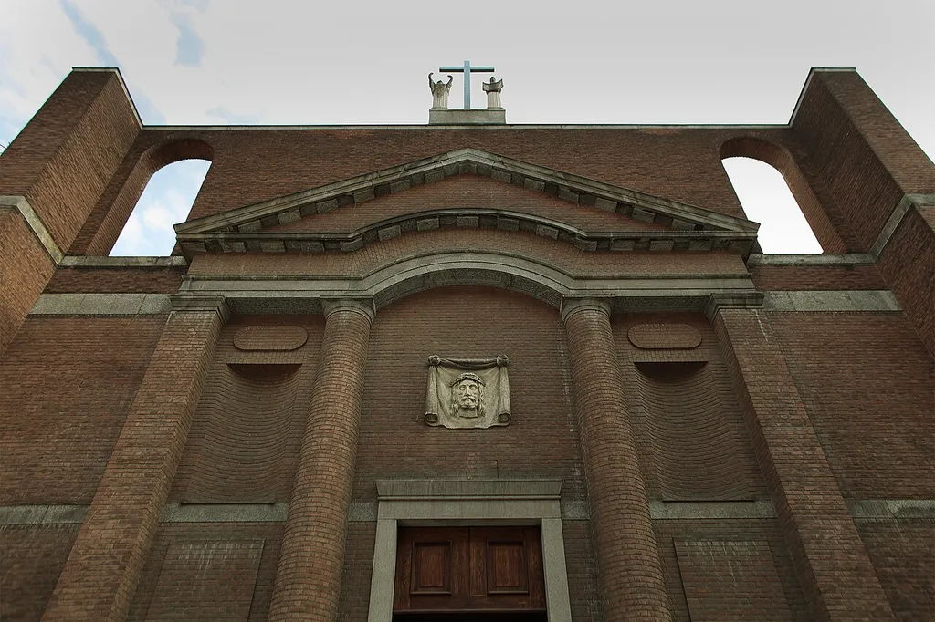 Chiesa del Sacro Volto di Milano, veduta prospettica di sezione della facciata