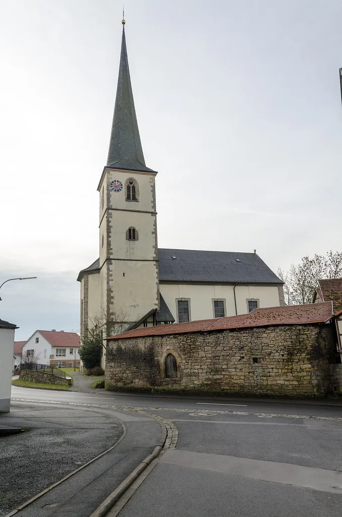 Kath. Pfarrkirche St. Johann Baptist in Mittelstreu