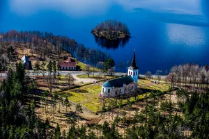 Almesåkra Church