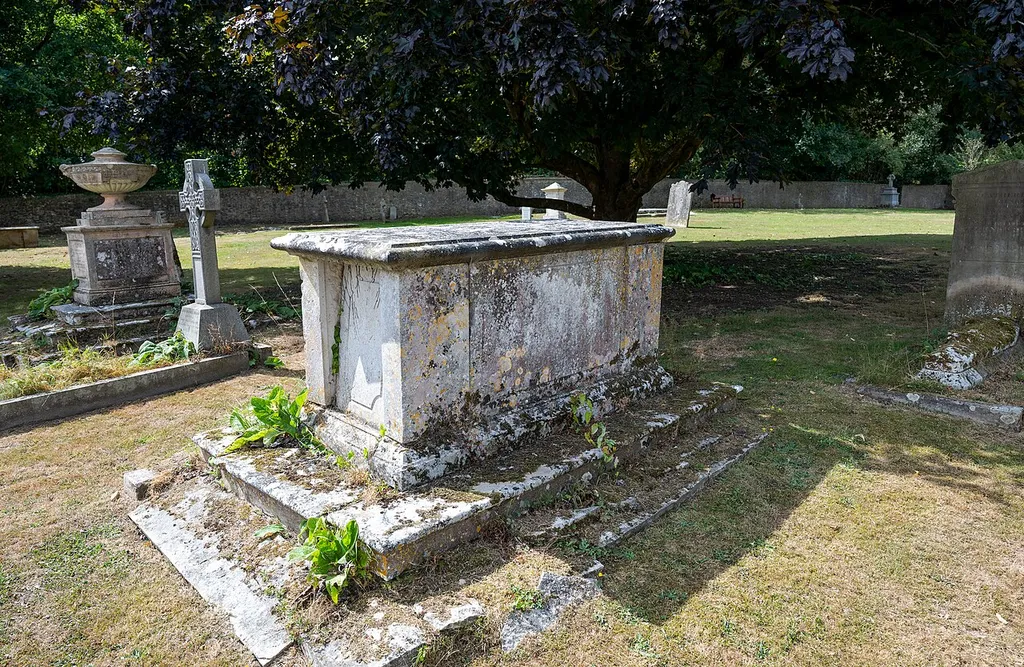 West Malling: Chest tomb approximately 6 metres south of Grahame Monument, Parish Church of St Mary the Virgin, Grade II