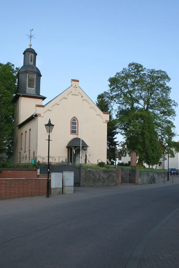 Evangelische Kirche in Bruchköbel-Oberissigheim.