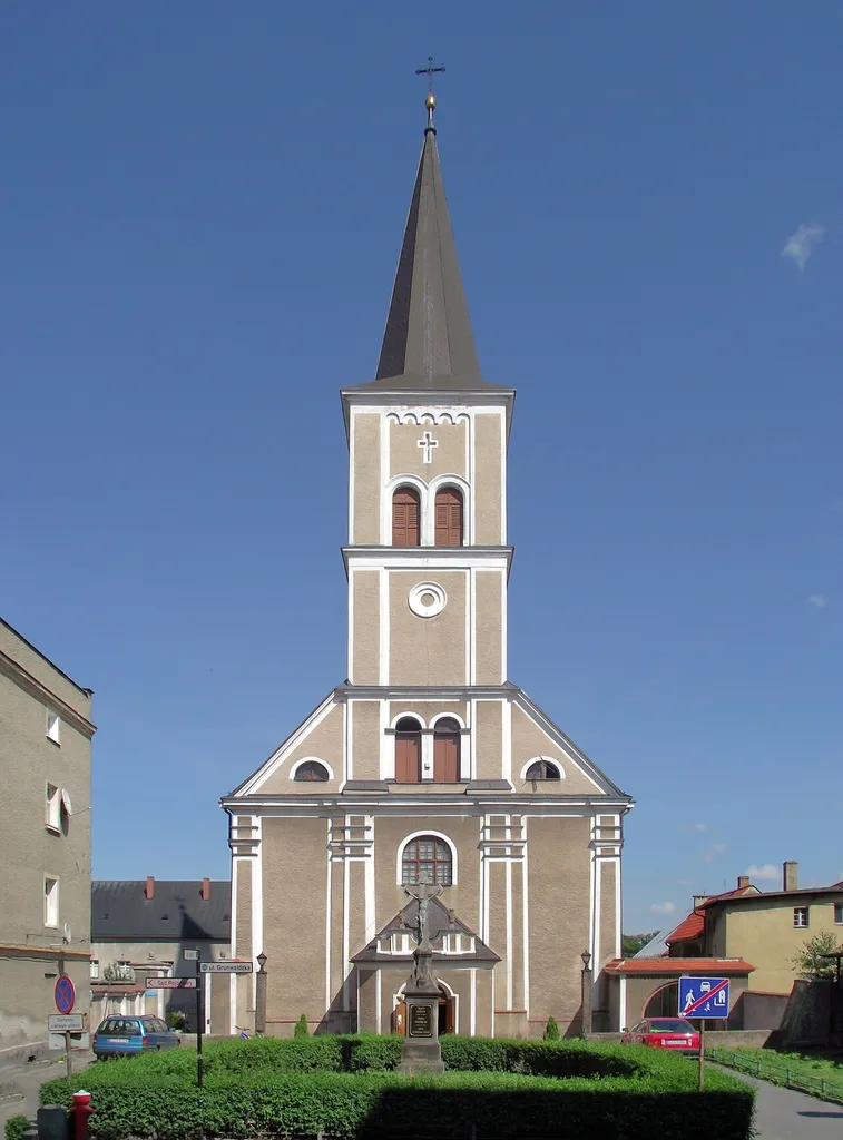 Ząbkowice Śl., ul. Grunwaldzka 8 - kościół p.w. Podwyższenia Krzyża w zespole klasztornym dominikanów z XIV-XVIII w. (zabytek nr A/1725/730)