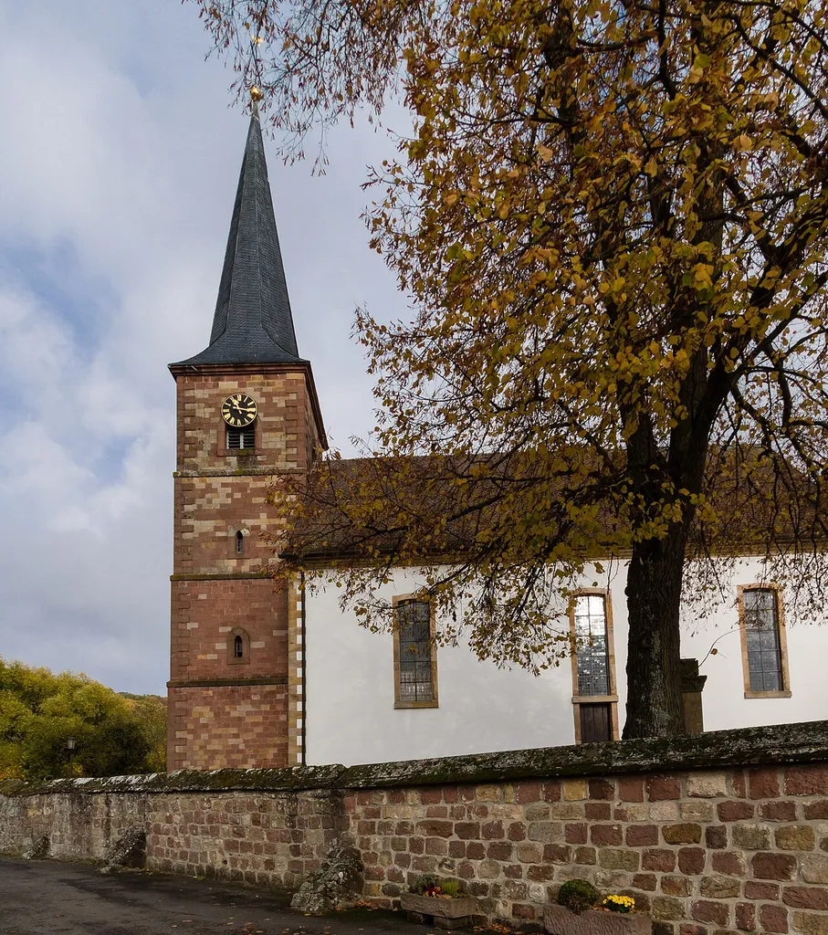 This is a photograph of a cultural monument.It is on the list of cultural monuments of Schweigen-Rechtenbach. Designation: Protestant parish church Construction time: 1765–72 Description: Formerly St. Maria, late baroque hall, partly probably gothic enclosure walls, west tower gothic changed. Place: Rechtenbach, Municipality Schweigen-Rechtenbach, Collective municipality Bad Bergzabern, District Südliche Weinstraße, Rhineland-Palatinate, Germany Location: Kirchstraße House number: 2