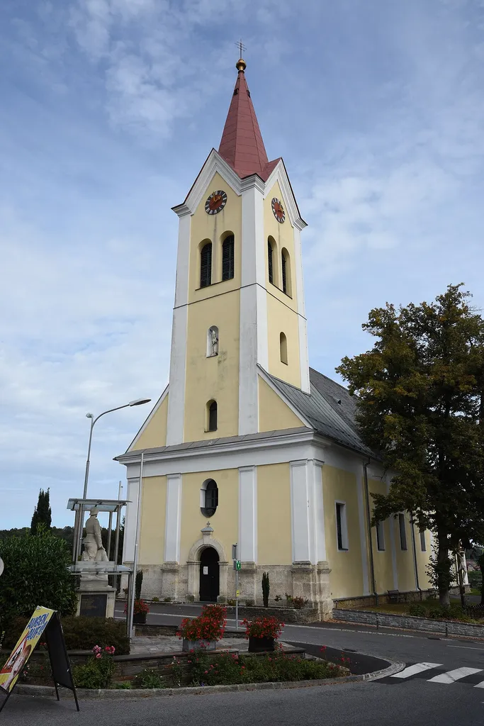 Church Kath. Pfarrkirche hl. Nikolaus (Sankt Nikolai im Sausal)