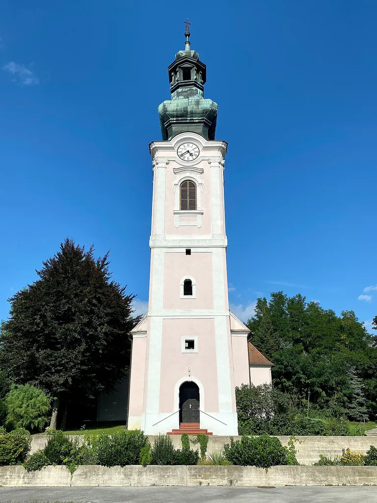 Kirche Mariä Himmelfahrt in Oberwart, Burgenland.
