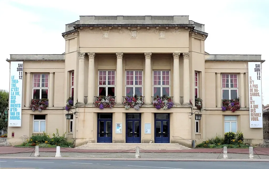 Théâtre Georges-Leygues