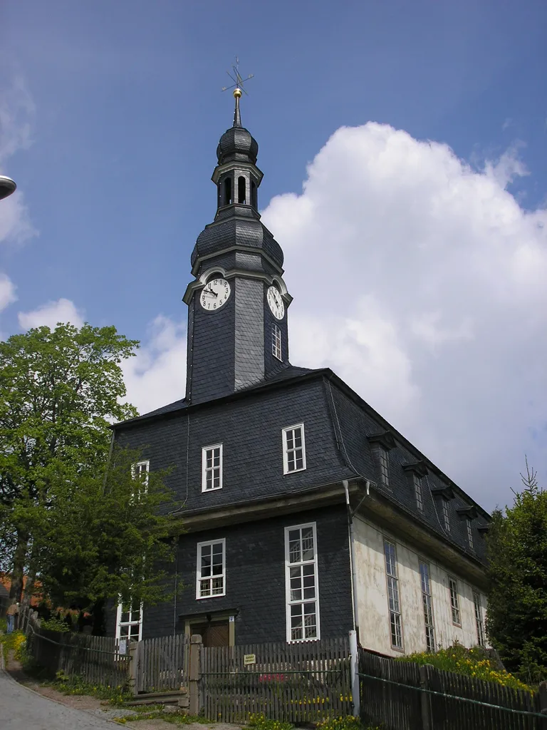 Die Kirche von Möhrenbach (Thüringen).