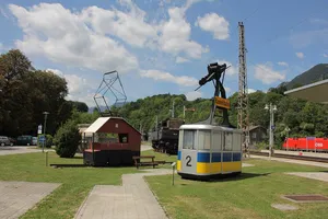 Historische Gondel der Raxseilbahn, Bahnhof Payerbach-Reichenau