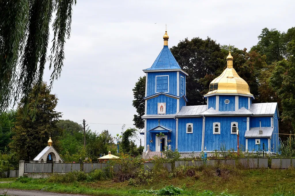 Церква Покрови Богородиці (дер.) (1725 рік) - вигляді з півдня - Брани (на кладовищі) Луцький (колишній Горохівський) район Волинська область Україна