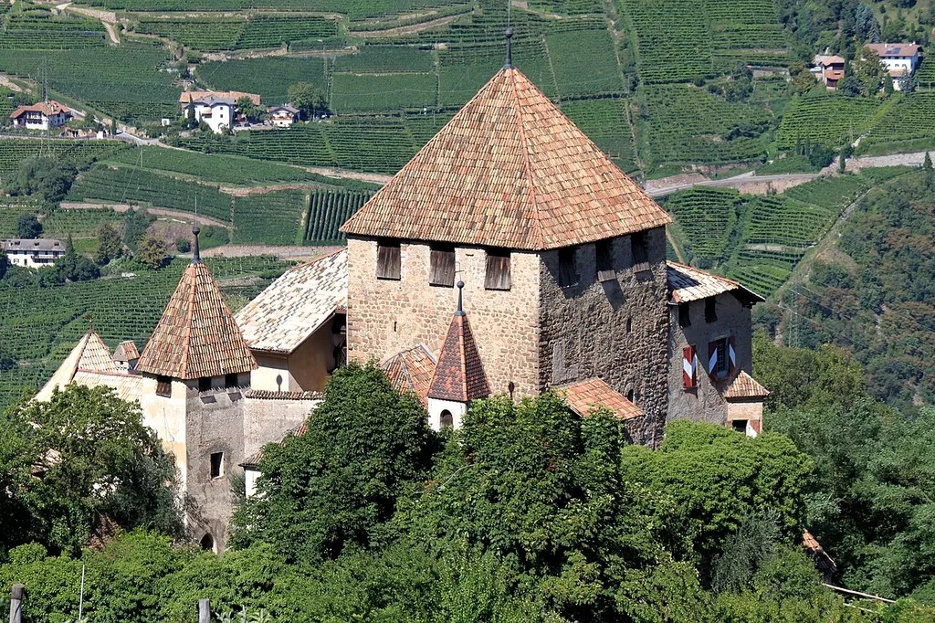 Burg Kampenn bei Bozen (Südtirol)
