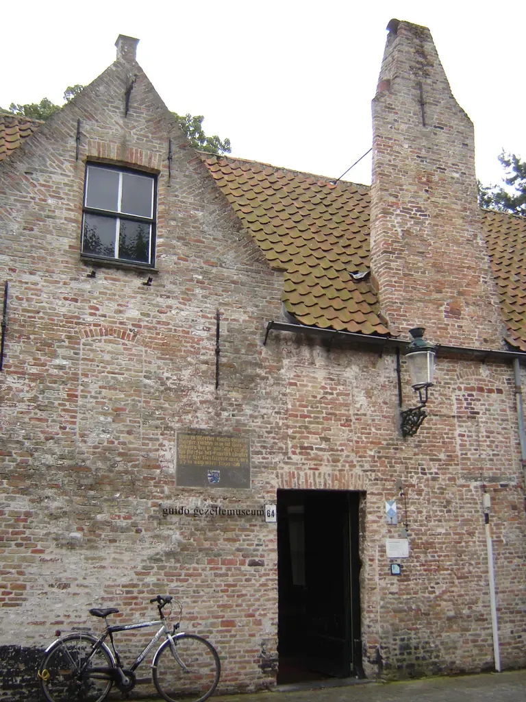 Gezellehuis