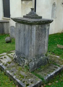 Tomb Of Nathaniel Halhed In The Churchyard Of St Peter's Church
