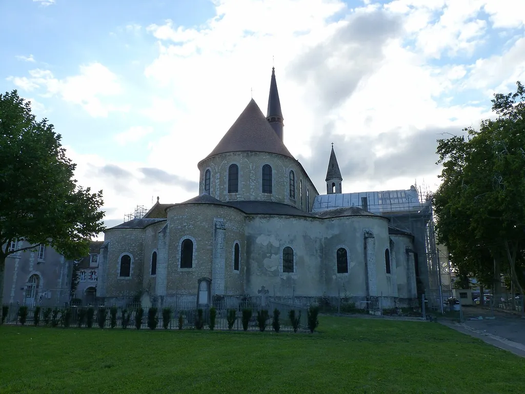 Église Saint-Martin-au-Val, vue rue Georges Brassens à Chartres