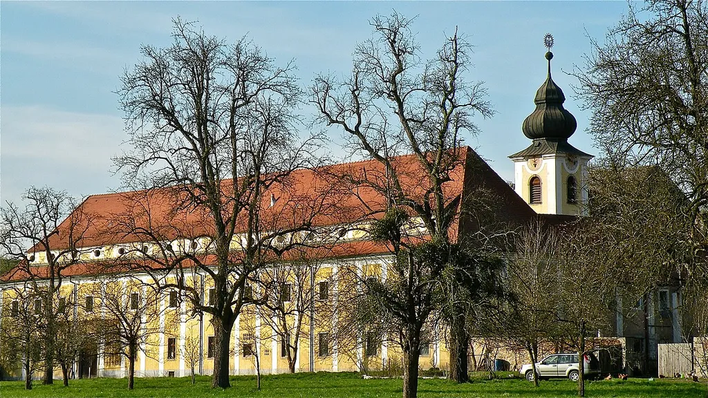 Kloster Pulgarn in Steyregg im Bezirk Urfahr-Umgebung in Oberösterreich