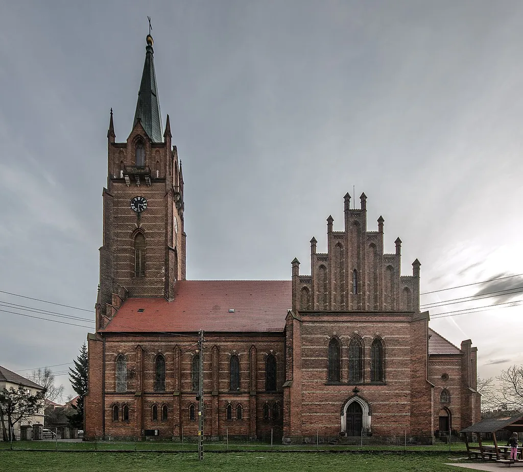 Żmigród, kościół ewangelicki, ob. rzym.-kat. fil. p.w. św. Stanisława Kostki, 1854-1861