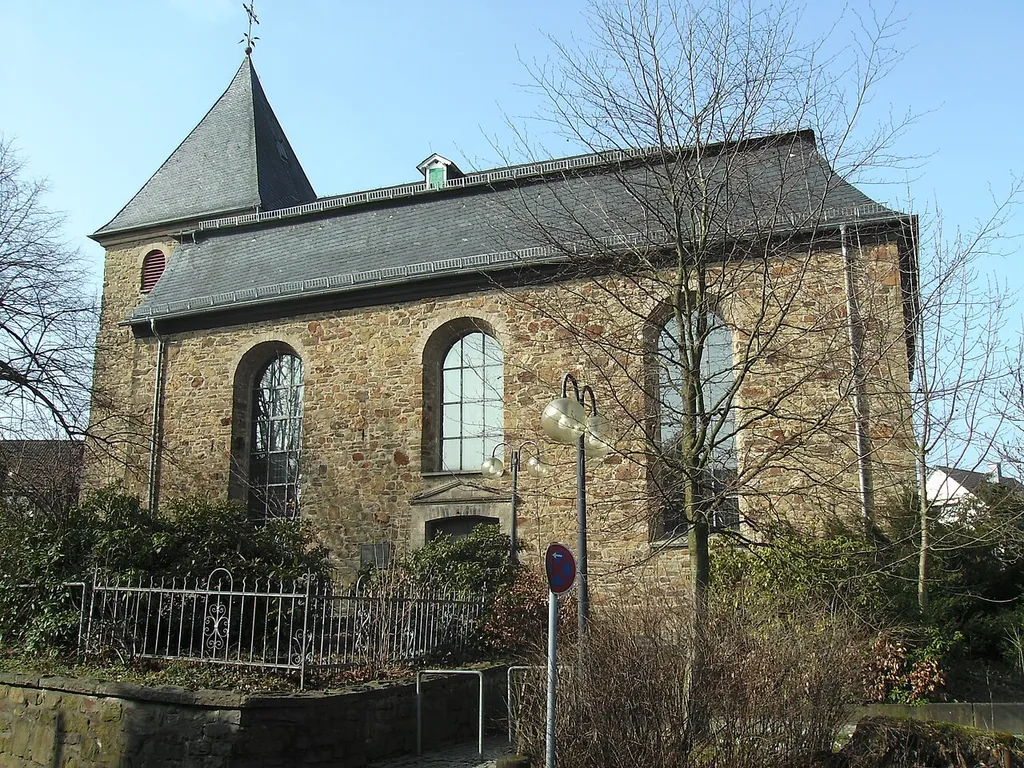 Die evangelische Kirche in Witzhelden, einem Stadtteil von Leichlingen (Rheinland).