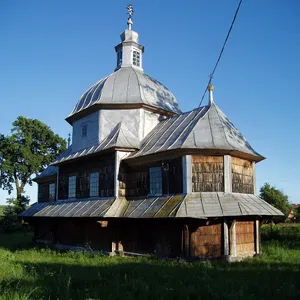 Exaltation of the Holy Cross church, Hlukhovychi