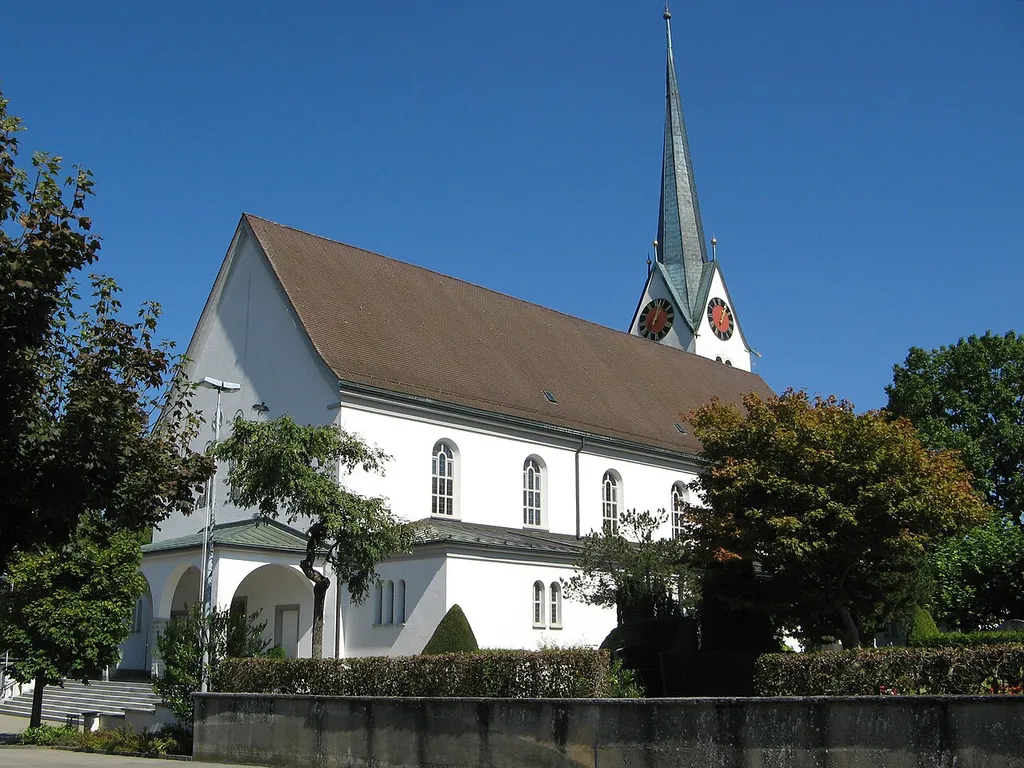 Aussenansicht der Pfarrkirche St. Goar in Muri