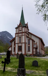 Hov Church