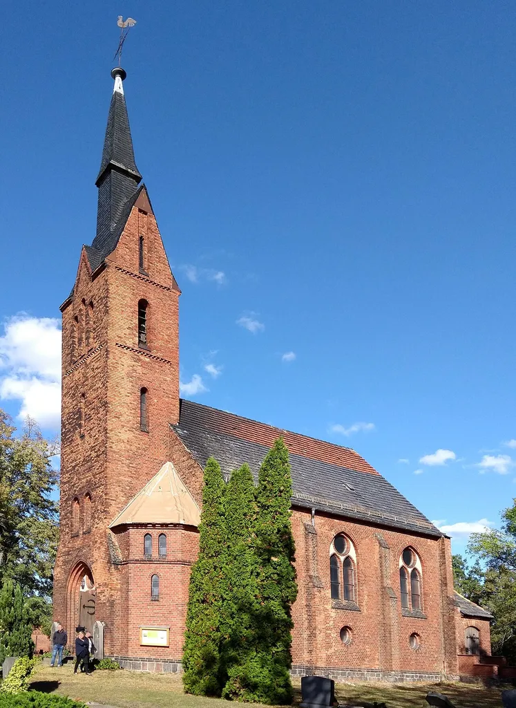 Dorfkirche Bornow der Stadt Beeskow in Brandenburg. Sie steht unter Denkmalschutz.