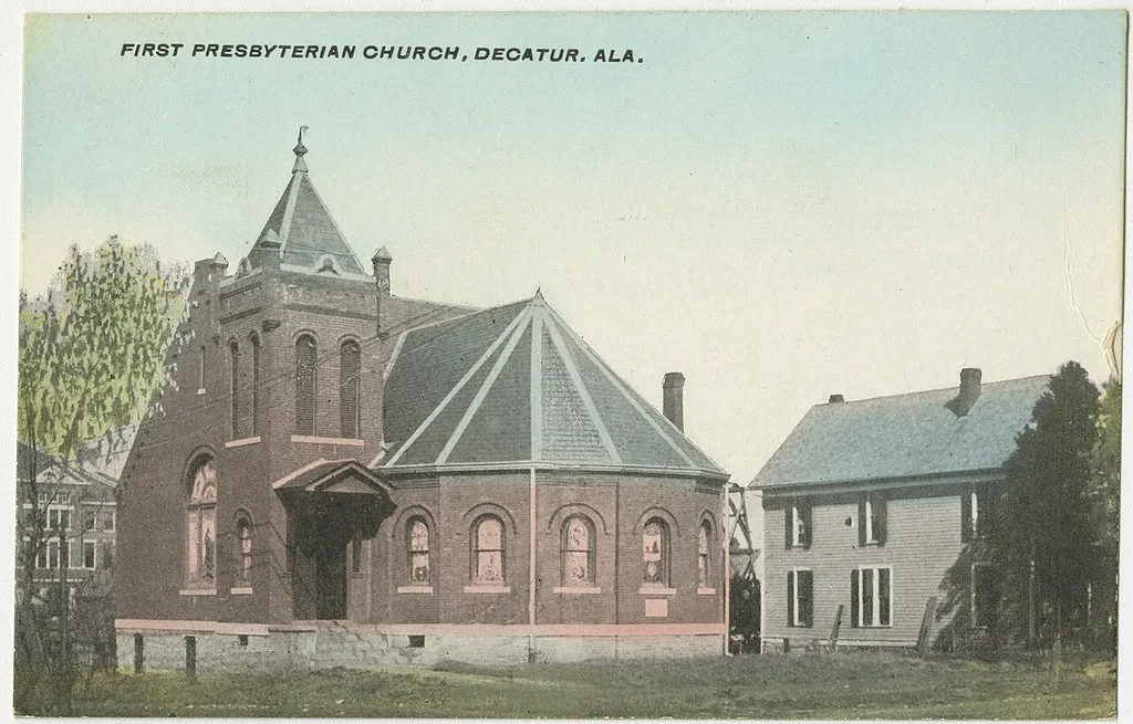 First Presbyterian Church in Decatur, Alabama from a pre-1923 postcard From RG 428, Postcard Collection, Presbyterian Historical Society, Philadelphia, Pennsylvania.
