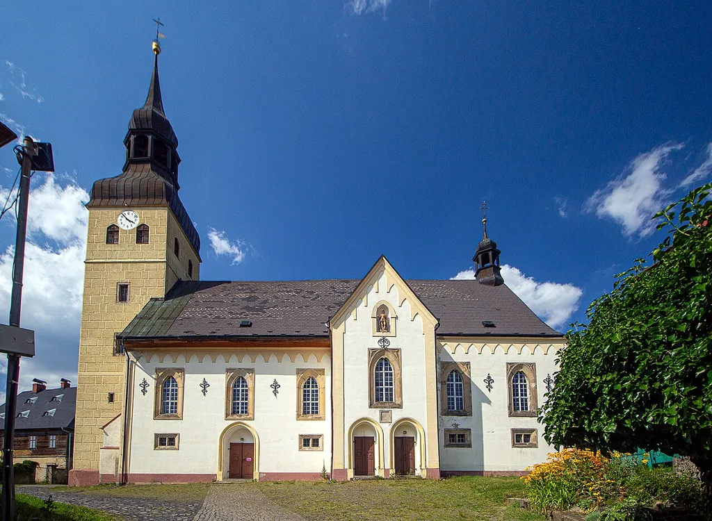 Chřibská, kostel sv. Jiří