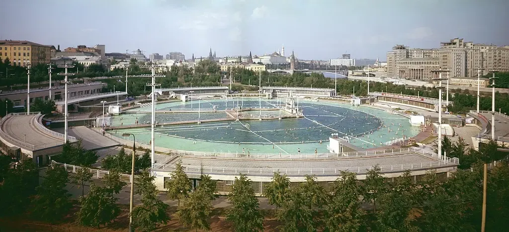 Moskva Pool