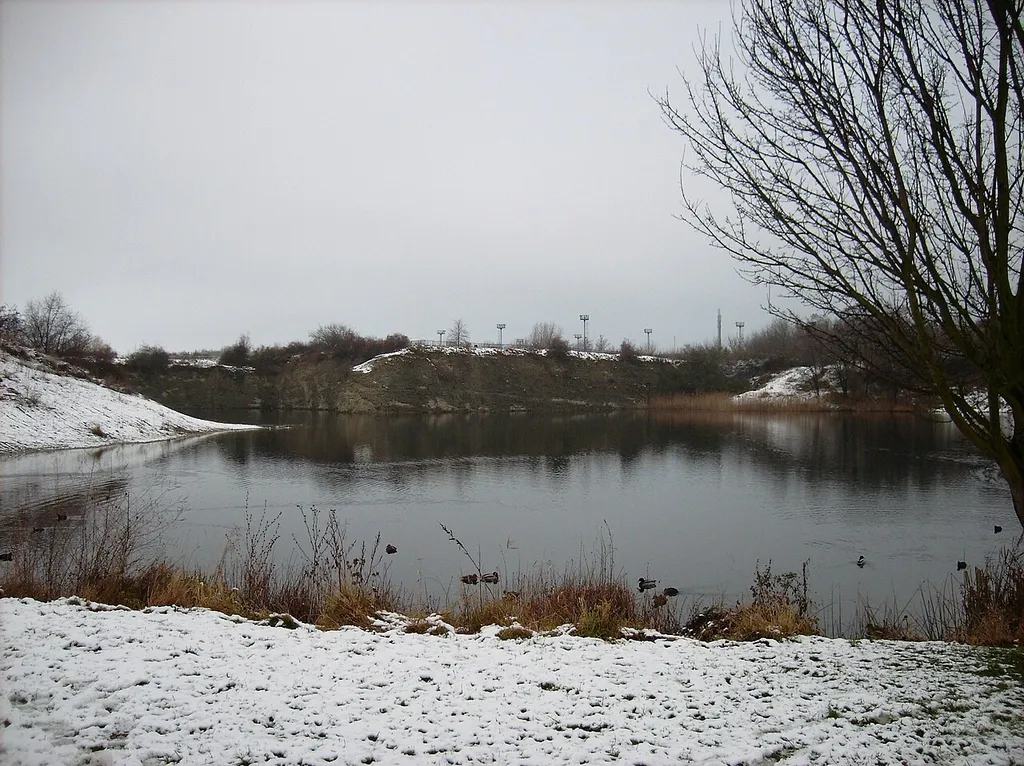 Bruchsee (or Graebsee), a former quarry in Halle-Neustadt (Halle/Saale, Saxony-Anhalt)