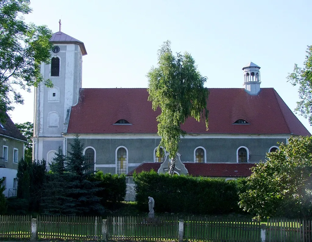 Henryków Lubański kościół par. p.w. św. Mikołaja, k. XVII, 1776, nr rej.: 417/936 z 5.11.1961