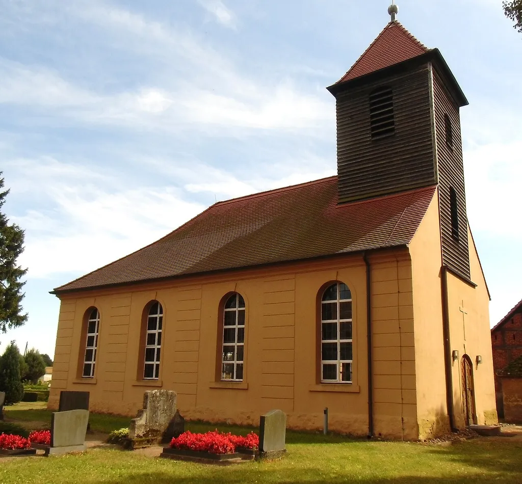 Denkmalgeschützte Dorfkirche im OT Elsholz von Beelitz