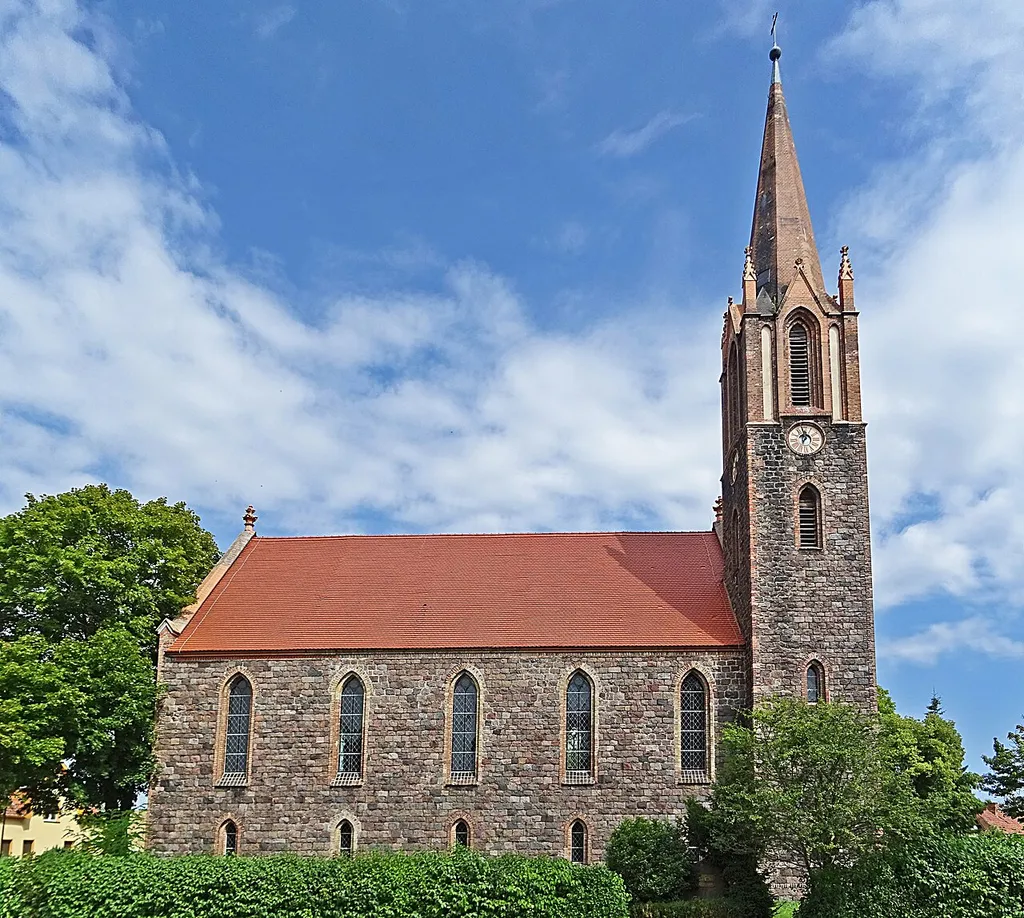 Dorfkirche Hohensaaten von Süden