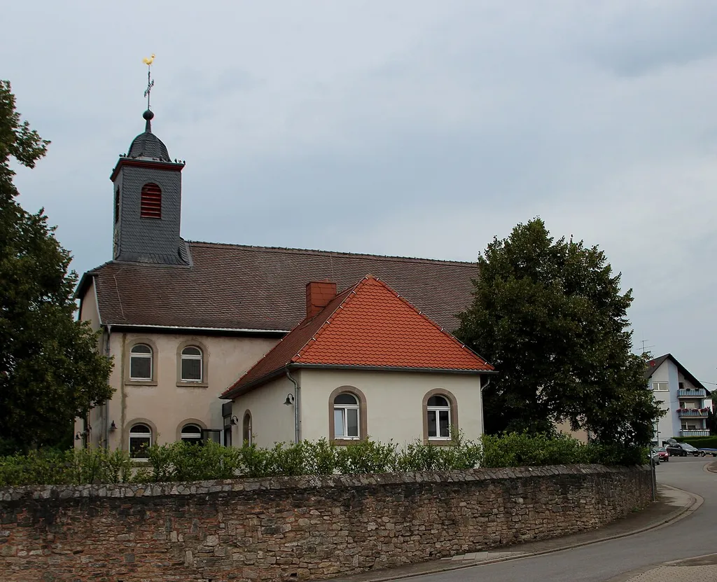 Bildinhalt: Die alte Pfarrkirche, Blick von Süden Aufnahmeort: Bliesransbach, Deutschland
