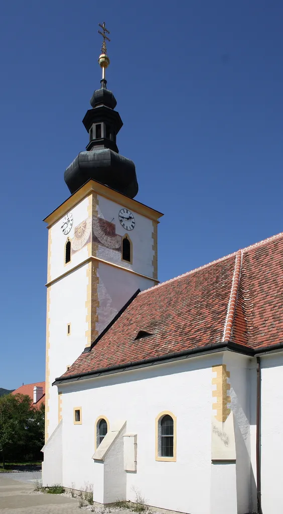 Die Pfarrkirche von Pfaffstätten, Niederösterreich