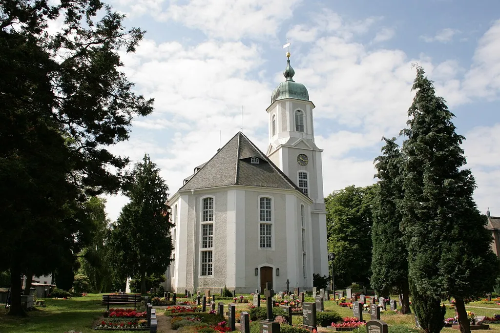 Evangelische Autobahnkirche (Parochialkirche Peter &amp; Paul), Taucherwaldstraße 73, Uhyst am Taucher, Burkau