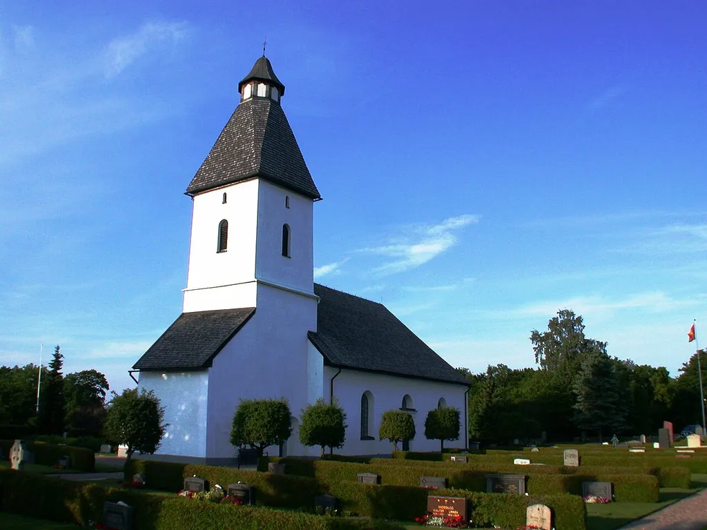 Lönsås church, Motala, Sweden. Photo by Riggwelter, July 5, 2006.