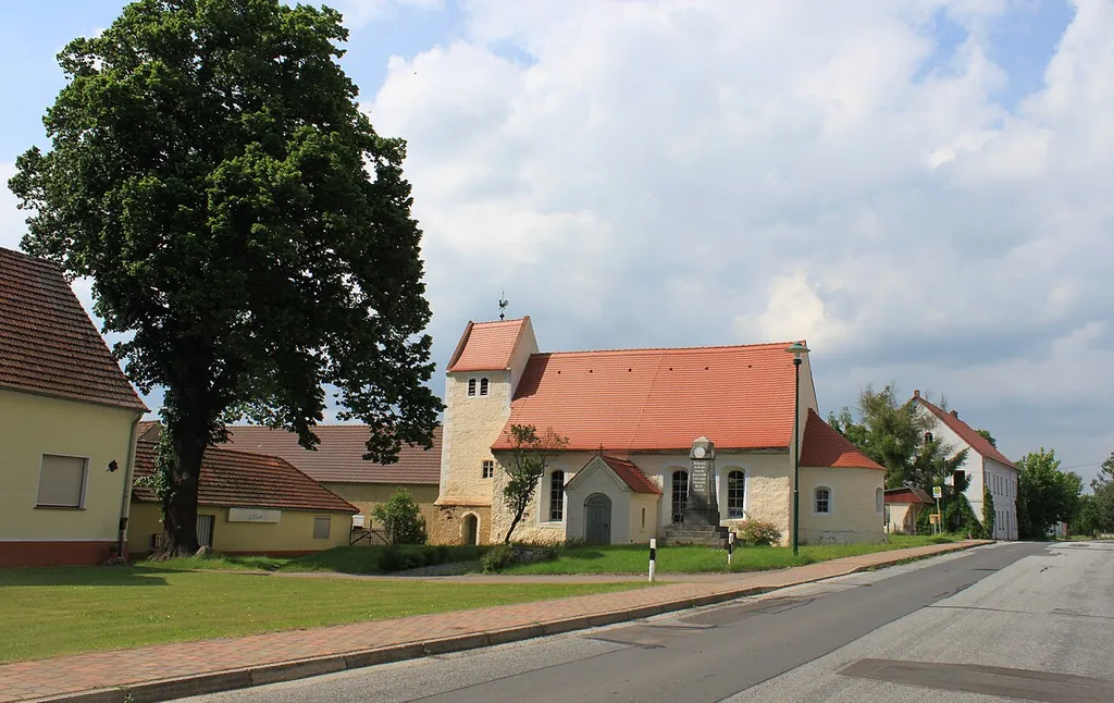 church in Hillmersdorf