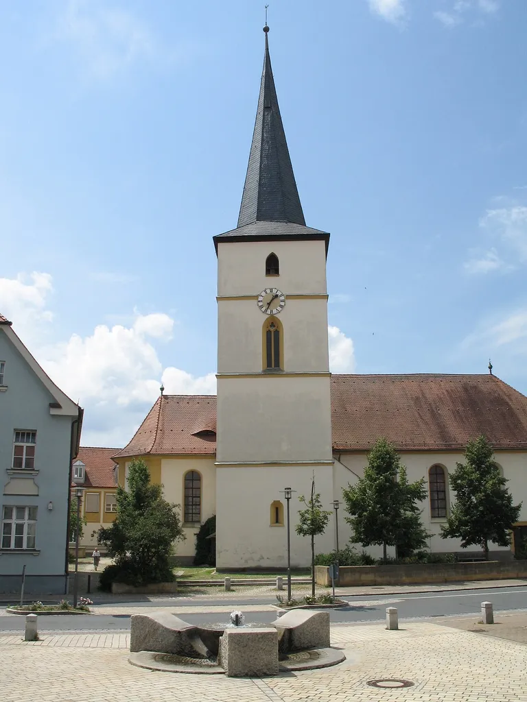 Hirschaid, Kath. Pfarrkirche St. Veit (Kirchplatz 1).