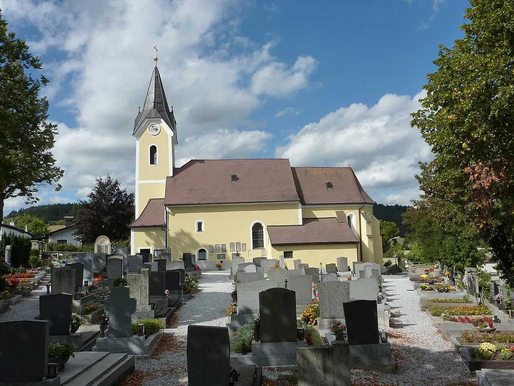 Pfarrkirche und Friedhof, Loiwein, Lichtenau im Waldviertel, Niederösterreich This media shows the protected monument with ObjektID 54855 in Austria. (Commons, de, Wikidata)