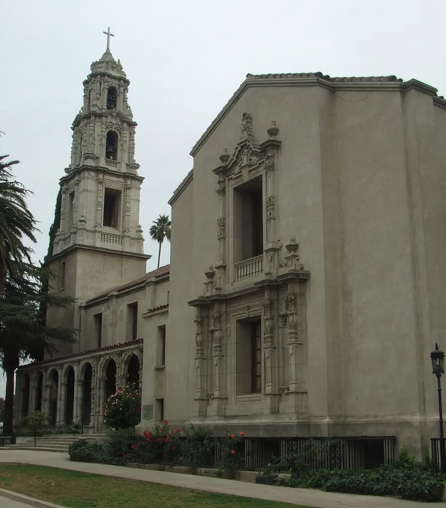 First Congregational Church in Riverside — in Riverside, California. Designed by Myron Hunt, in the Spanish Colonial Revival style.