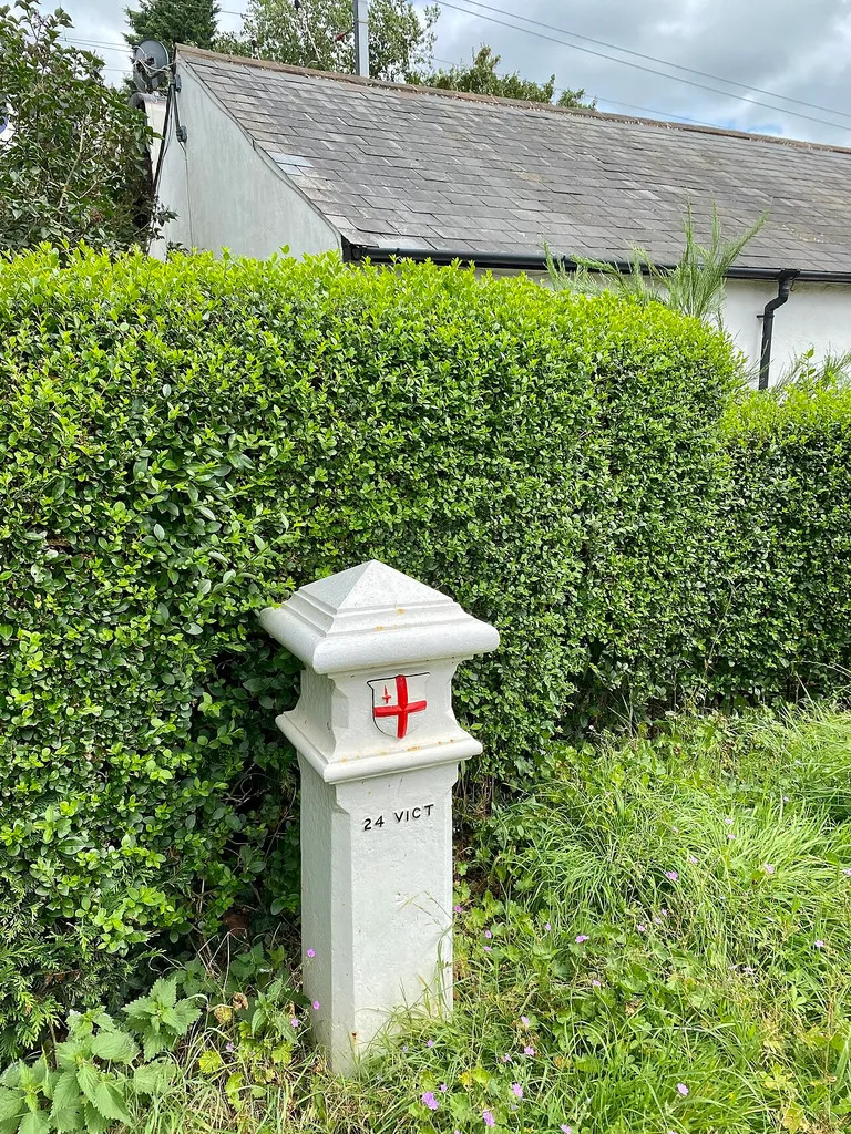 London Coal Duty Marker Immediately North West Of Numbers 2 And 4 Marble Arch Cottages