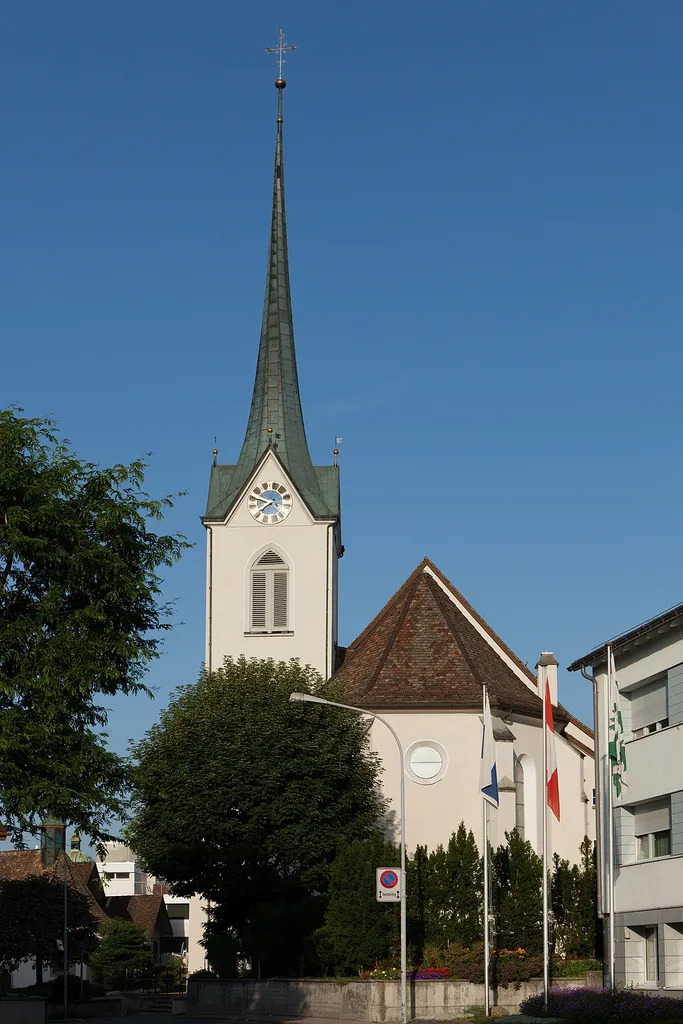 Katholische Kirche St. Johannes der Täufer in Menzingen (ZG)