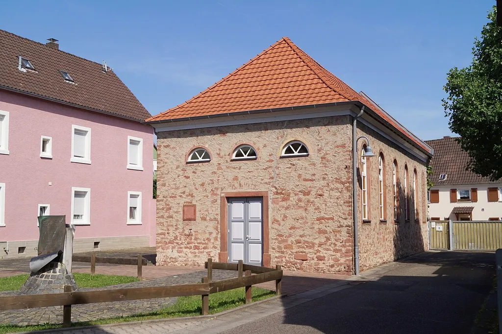 Alte Synagoge in Großkrotzenburg, Ansicht von W 2014.