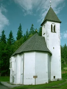 Kirche zum Leidenden Heiland Arnbach