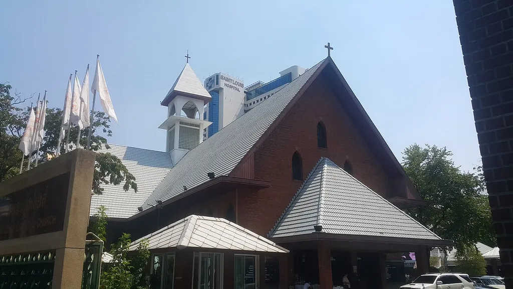 Saint Louis Churhc Bangkok Sathon โบสถ์เซนต์หลุยส์ สาทร