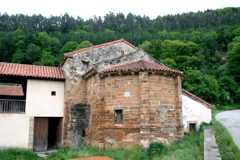 San Miguel de Bárcena
