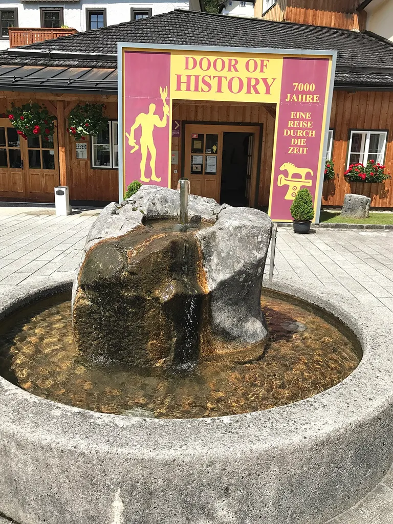 Gletschertopf aus Hallstatt