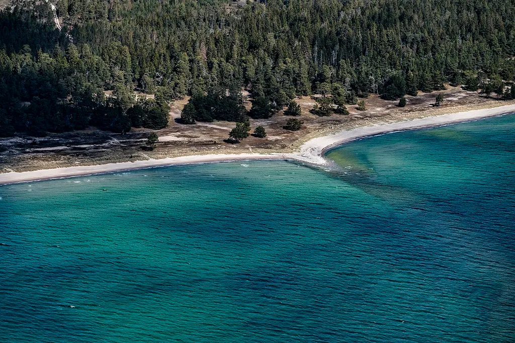 This is a photo of a protected natural area in Sweden with ID: 2041610 .