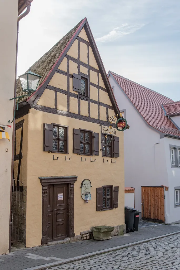 Rothenburg ob der Tauber, Alter Stadtgraben 26
